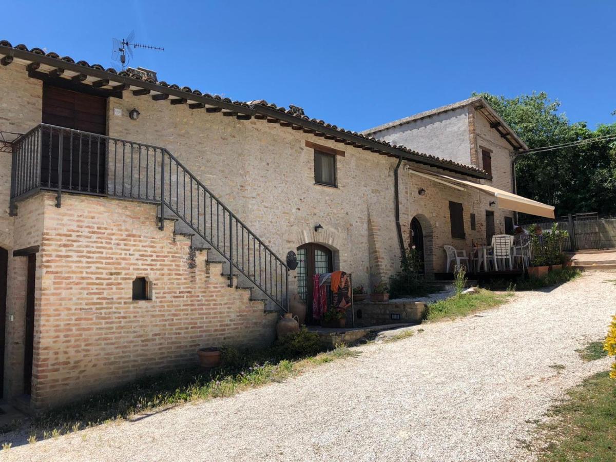 Agriturismo Camiano Piccolo Montefalco Exteriör bild