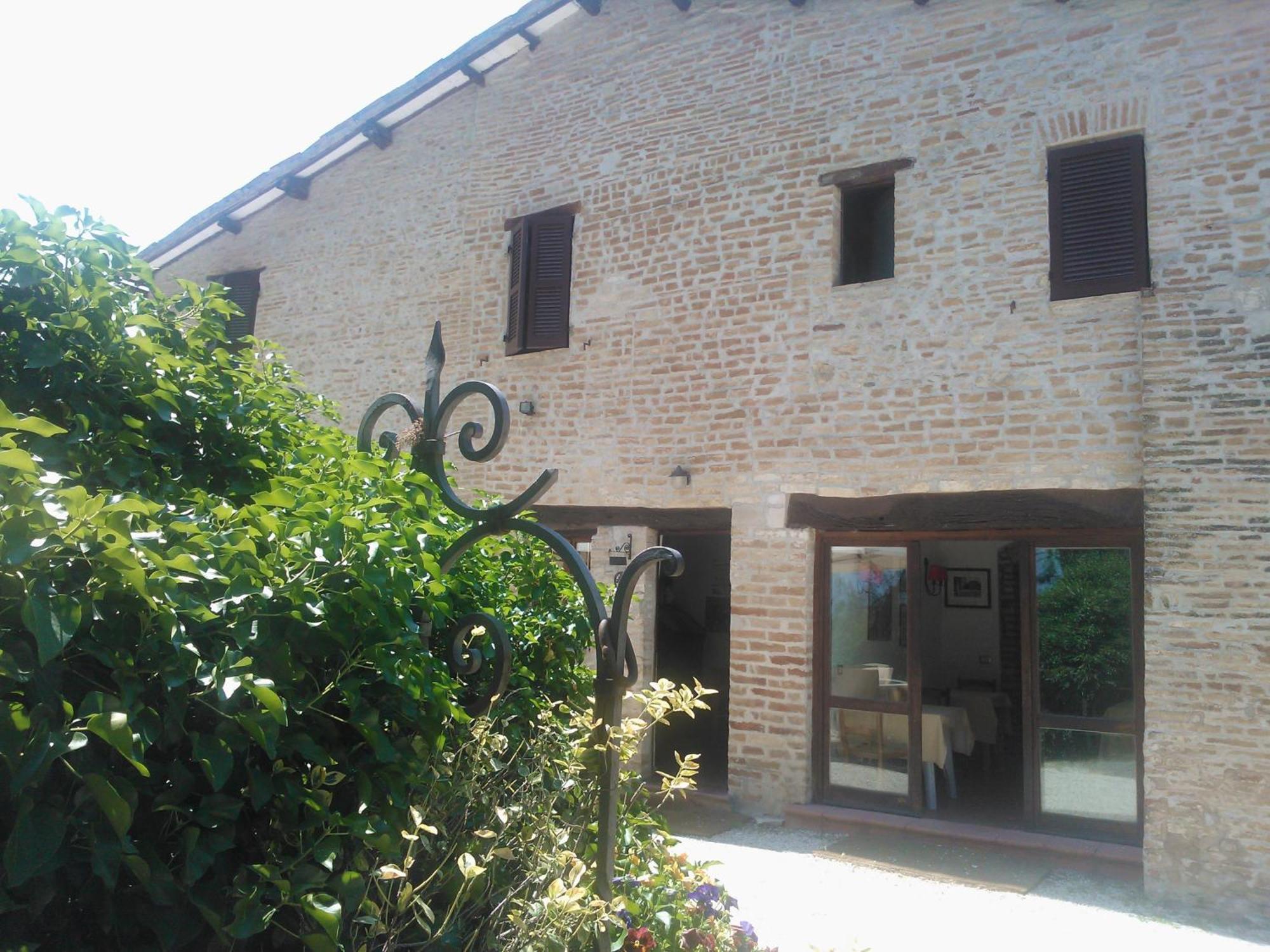 Agriturismo Camiano Piccolo Montefalco Exteriör bild